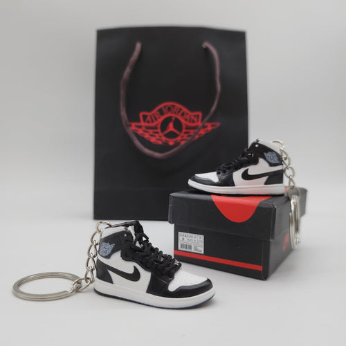 Mini Sneaker Keyring- AJ1 (Black/ White)